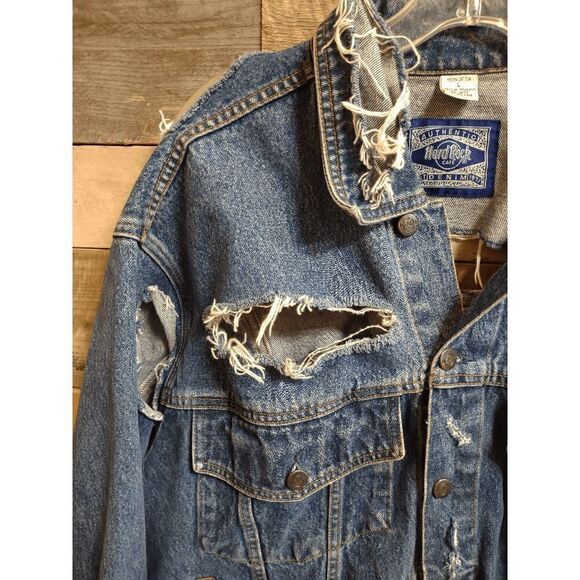 Hard Rock Cafe Nassau Bahamas Custom Large (L) Jean Jacket, Ripped Lips Lipstick - Picture 8 of 8